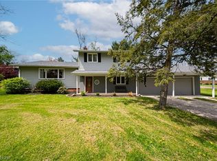 17414 Bennett Rd, North Royalton, OH 44133