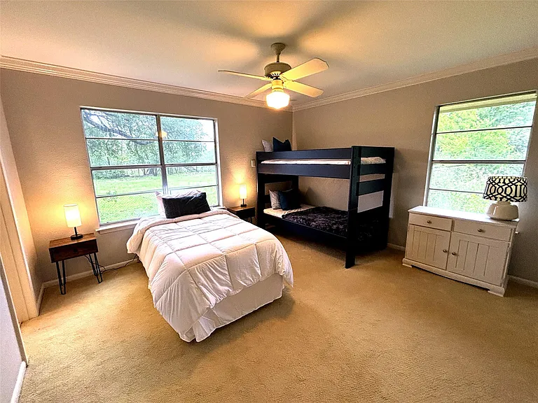 737 Oakdale Dr — Photo 13