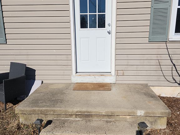 2nd image of 192 Union Rd