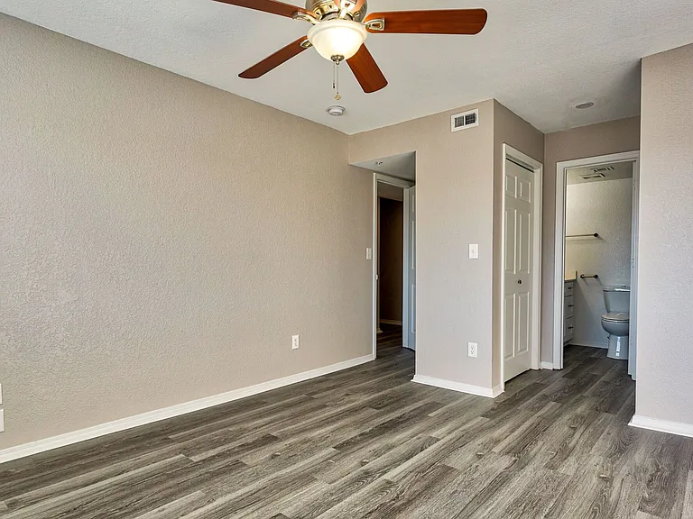 Lake Hefner Townhomes — Photo 29