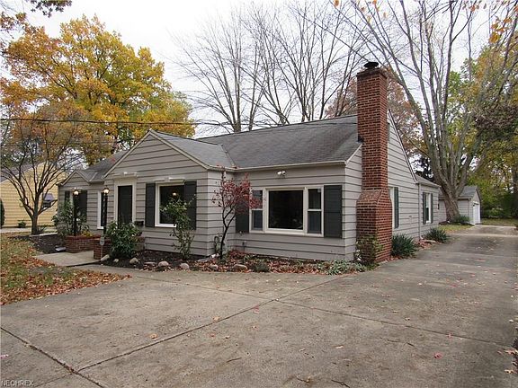 2nd image of 24679 Hilliard Blvd
