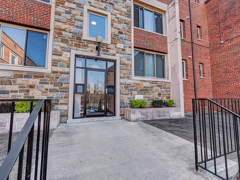 Friendship Courts Apartments — Photo 23