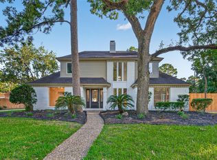 11723 Quail Creek Dr, Houston, TX 77070