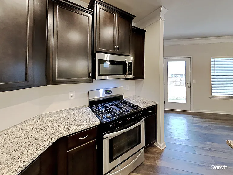 14 Mercer Ln — Photo 4