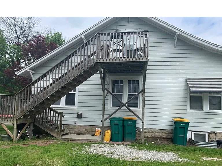 504 W Murray St — Photo 1