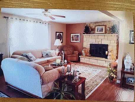 3rd image of 2880 Country Club Dr