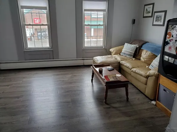 In town, spacious one bedroom with parking and pets OK! Washer dryer hookups., 18 Union St APT 5, Rockland, ME 04841