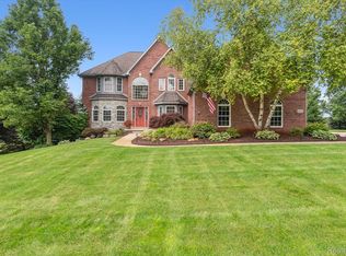 8214 Trail Rdg, Dexter, MI 48130