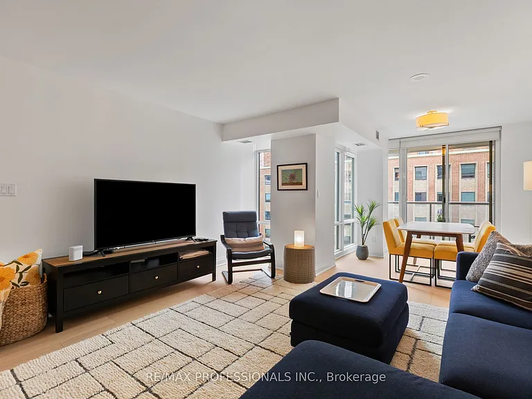 1 Bedford Rd #515 — Photo 19