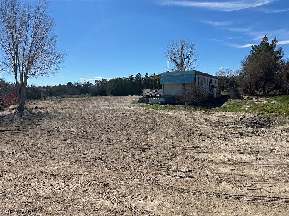 1st image of 1300 W Windsong Ln