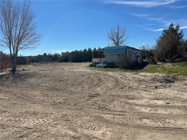 1300 W Windsong Ln, Pahrump, NV 89048