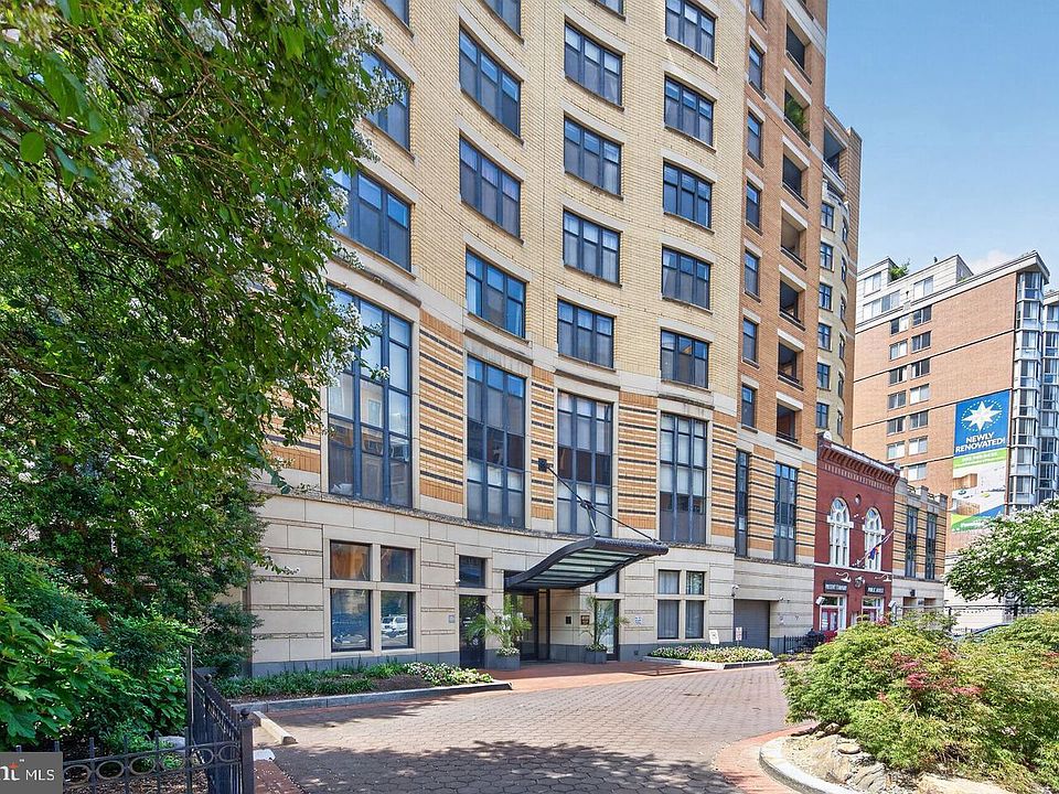 1st image of 400 Massachusetts Ave NW APT 817