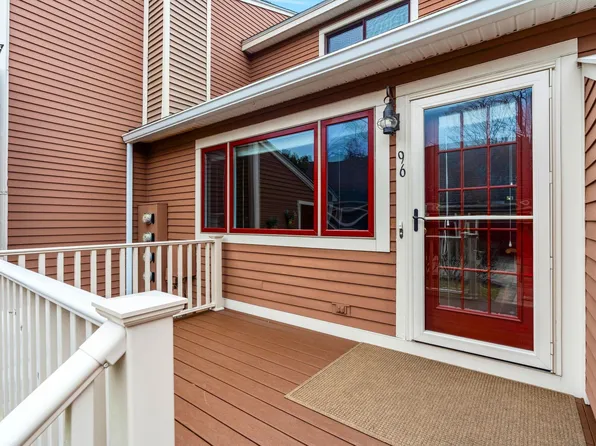 96 Spinnaker Way, Portsmouth, NH 03801