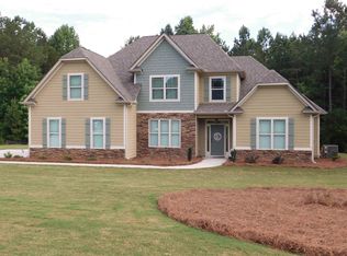 212 Gracie Gardens Ct, Newnan, GA 30263