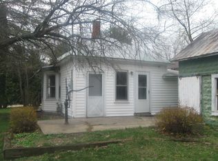 241 Blaine St, Almond, WI 54909
