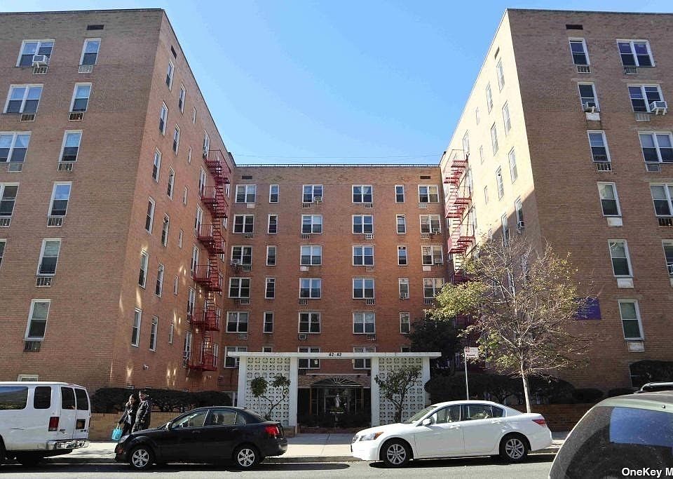 4242 Colden Street UNIT B22, Flushing, NY 11355 Zillow