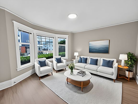 3rd image of 1616 E Howell St APT 101
