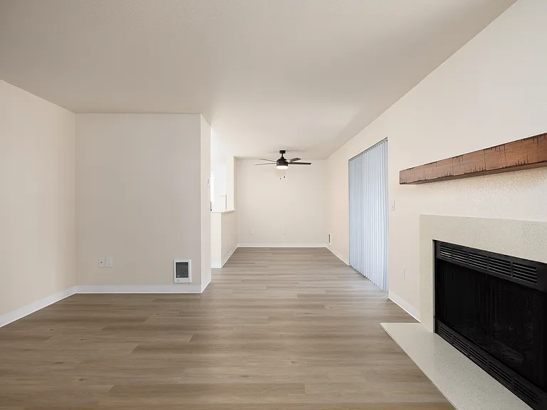 Westhampton Apartments — Photo 64