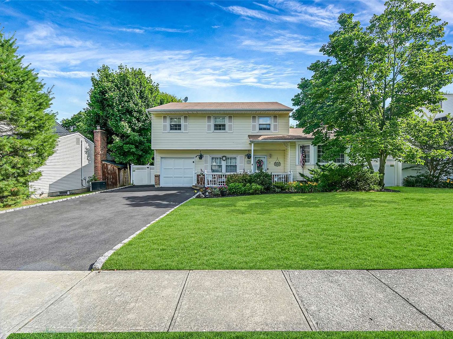 11 Wentworth Drive, Dix Hills, NY 11746 Zillow