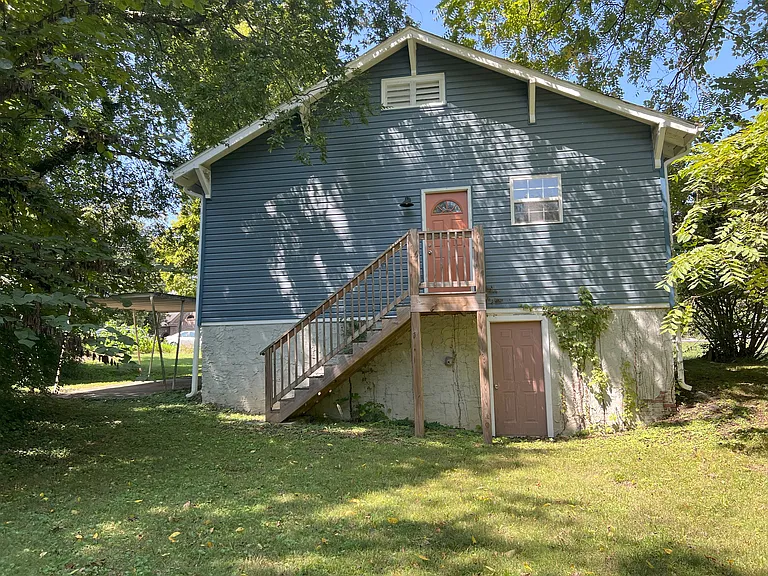 2324 Wilson Ave — Photo 16