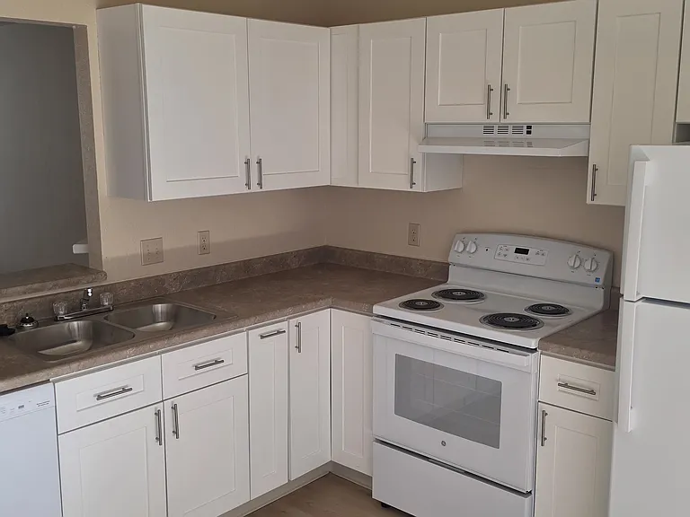 11080 W 38th Ave — Photo 2