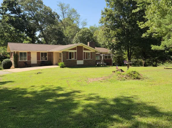 5829 Clarks Bridge Rd, Clermont, GA 30527