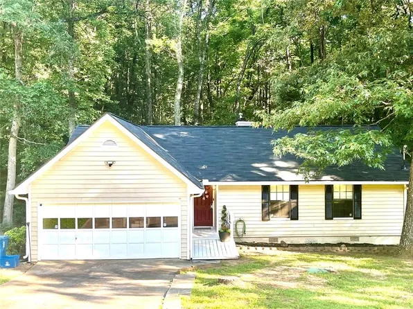 1850 Coachman Cv, Snellville, GA 30078