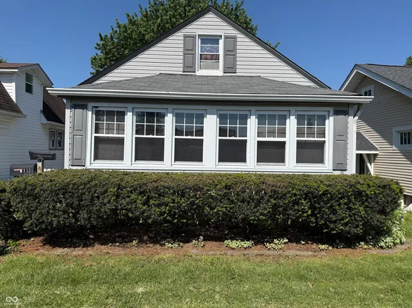 132 S 10th Ave, Beech Grove, IN 46107