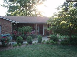 11275 Wolf Ave NE, Hartville, OH 44632