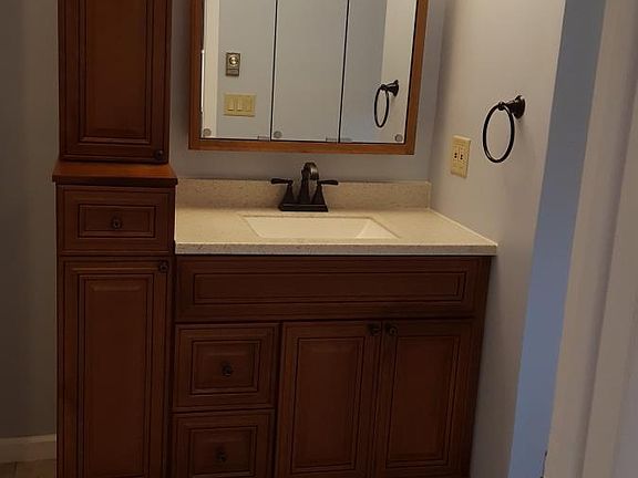 5th image of 794 Tanner Rd APT 2