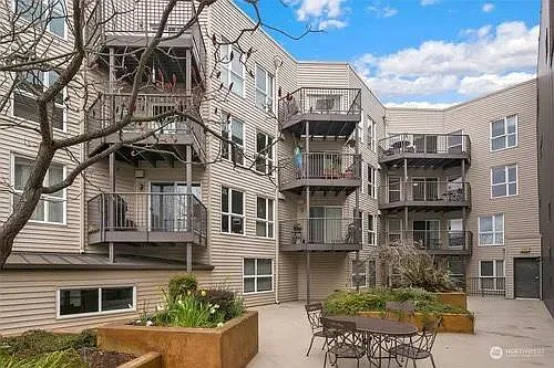 4020 Aurora Ave N #212 — Photo 11