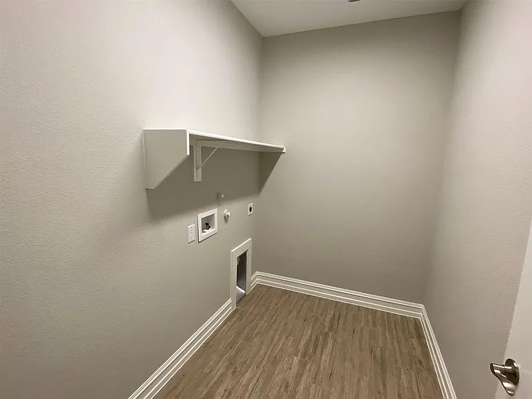 2816 Redbud Ln — Photo 29