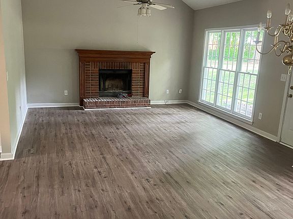 3rd image of 3278 Rock Creek Dr