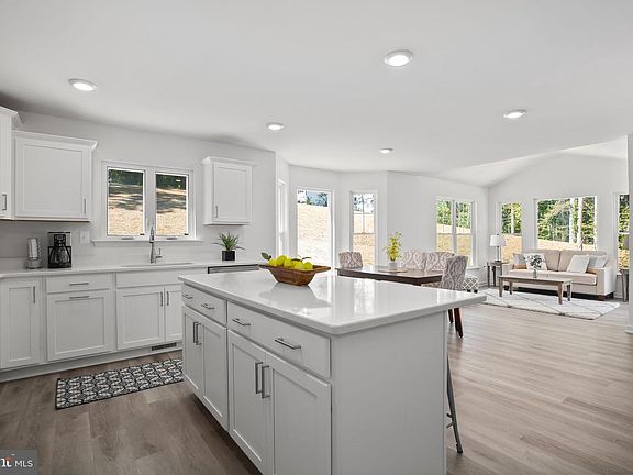 5th image of 7443 Long Leaf Ln