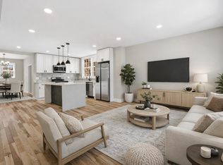 14 E 52nd St, Bayonne, NJ