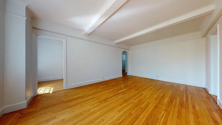 Rented by Bond New York | media 21