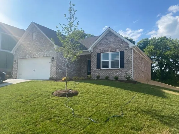 924 Booneway Ln, Bargersville, IN 46106