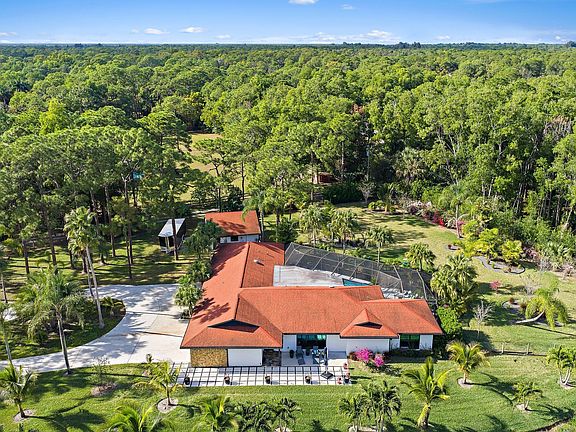 3rd image of 11845 165th Road N