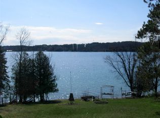 4876 Lake Grove Rd, Petoskey, MI 49770