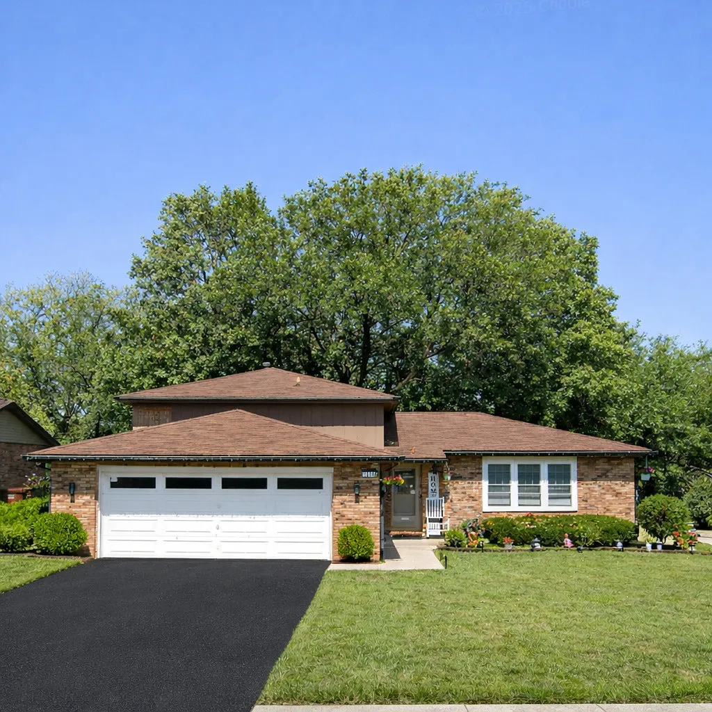 17718 Ridgewood Dr photo 1