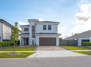 14720 SW 39th Ter, Miami, FL 33185