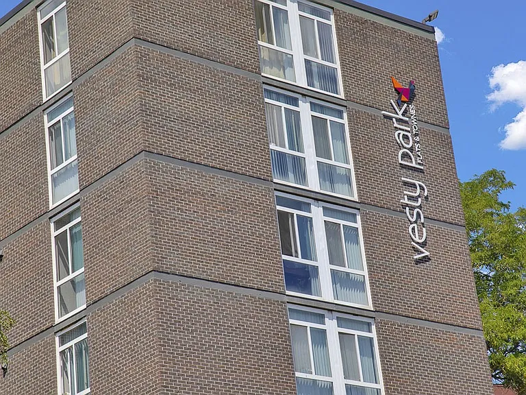 Vesty Park apartment homes