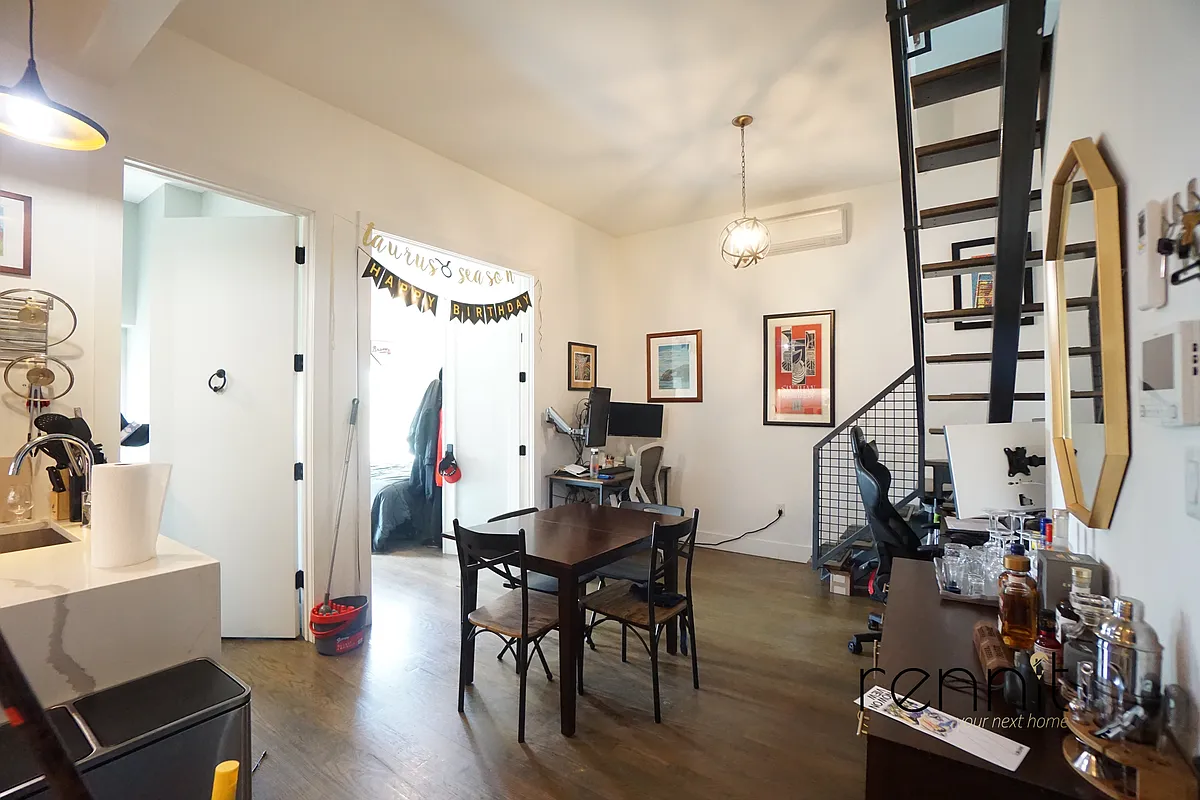 Building Photo - 295 Montgomery St #PENTHOUSE