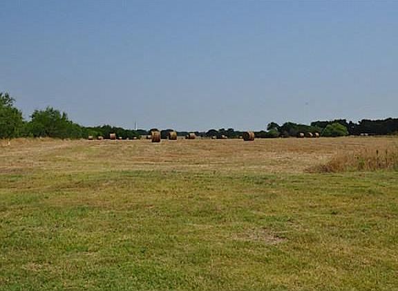 2nd image of 16690 County Road 4052