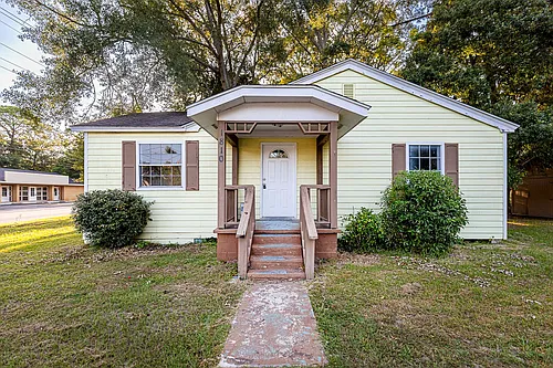 1810 12th St Photo 1
