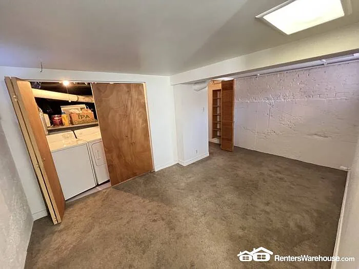 1017 S Pearl St — Photo 12