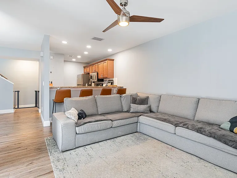 1460 Sheafe Ave NE #111 — Photo 5