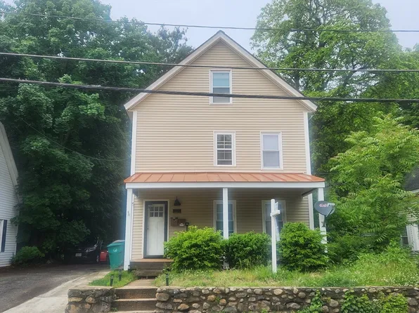 715 Blossom St, Fitchburg, MA 01420