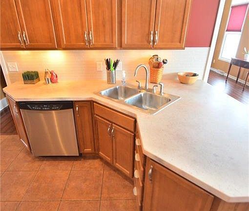 4th image of 10680 Carrousel Woods Dr