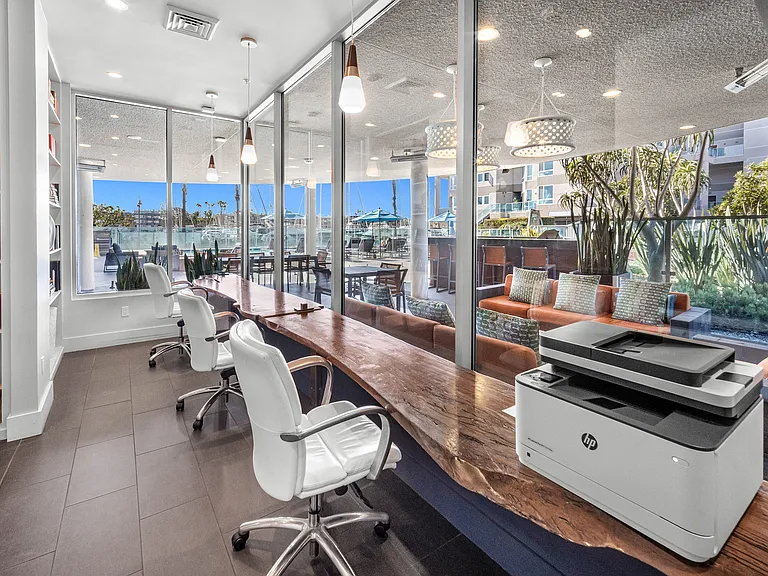 Esprit Marina del Rey — Photo 23